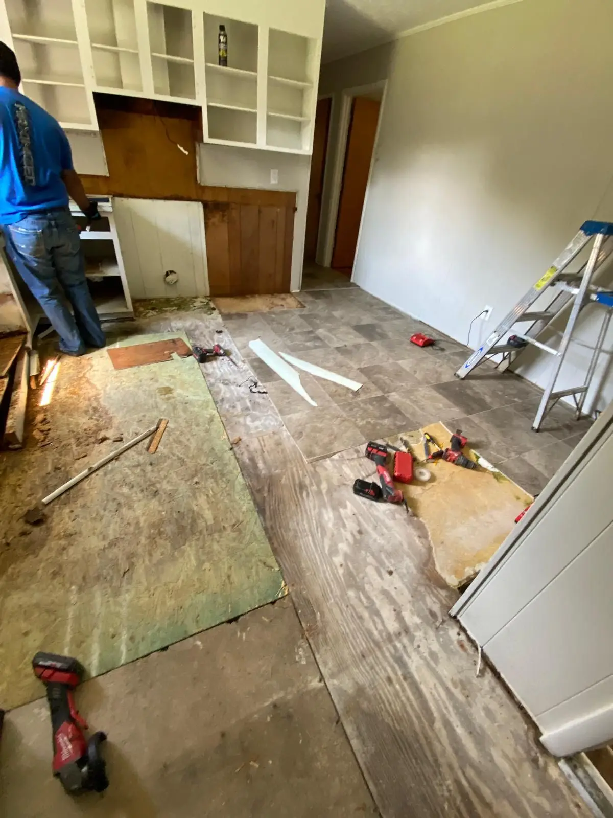 Full Kitchen & Bath Remodel - Image 13