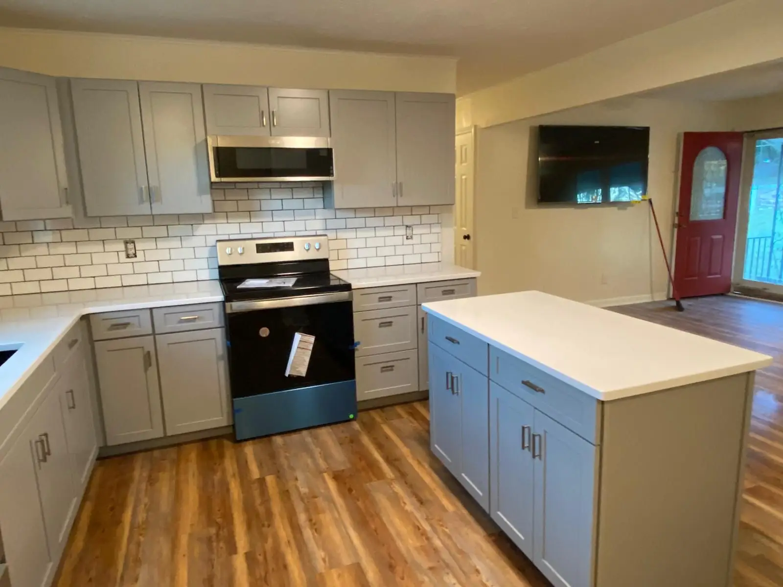 Full Kitchen & Bath Remodel - Image 21